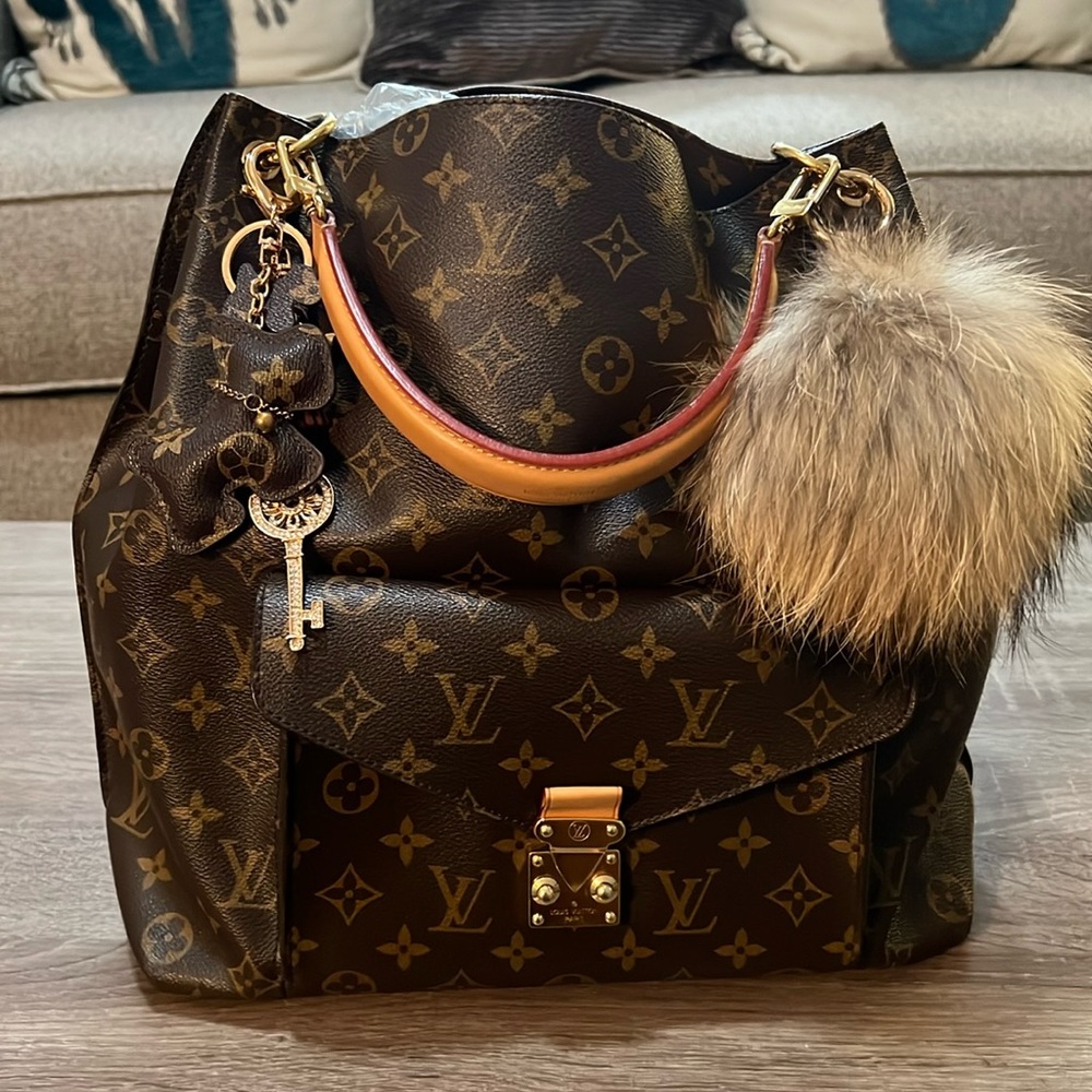 Louis Vuitton Pochette Métis Hobo 🤎